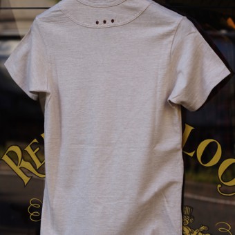 60' C/R V-NECK T-SHIRTS