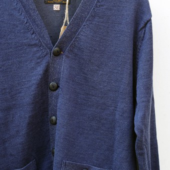 FRONT BUTTON CARDIGAN Felt Patch Type