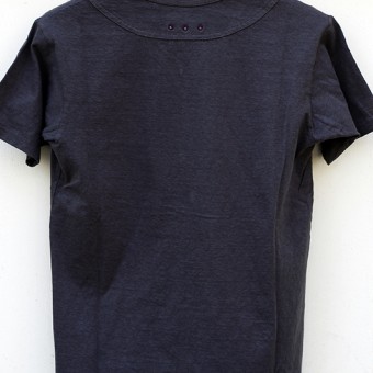 V-NECK T-SHIRTS