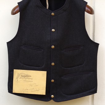 WARM UP VEST