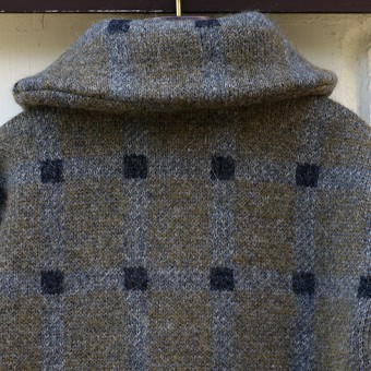 FANCY CHECK KNIT