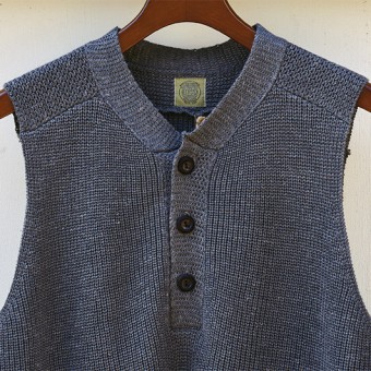 SPORTS SWEATER (VEST)