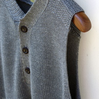 SPORTS SWEATER (VEST)