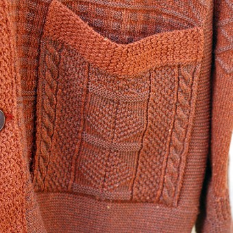 GUERNSEY SWEATER OPENED FRONT