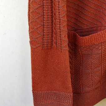 GUERNSEY SWEATER OPENED FRONT