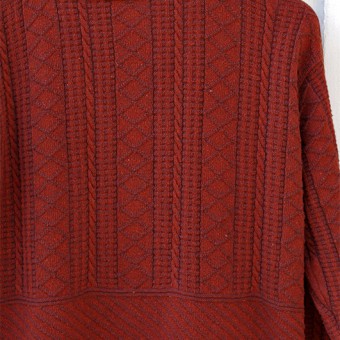 GUERNSEY SWEATER OPENED FRONT