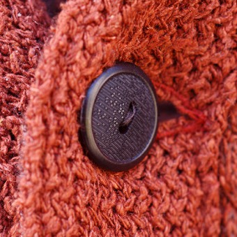 GUERNSEY SWEATER OPENED FRONT