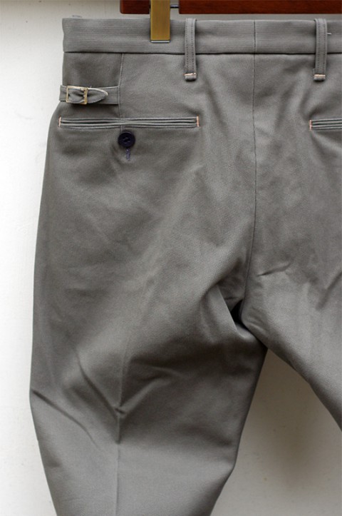 SIDE BUCKLE SPORTS TROUSER