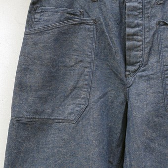 BUCKLE BACK DECK TROUSER