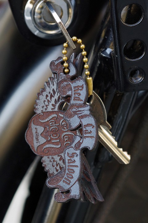 LEATHER KEY HOLDER