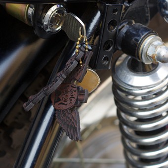 LEATHER KEY HOLDER