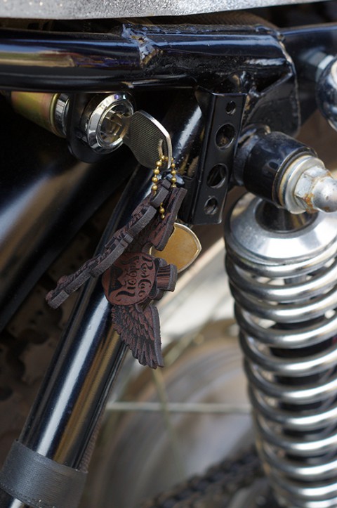 LEATHER KEY HOLDER