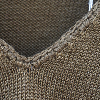 EARLY HOME KNITTING SWEATER