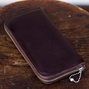 LEATHER ZIP WALLET