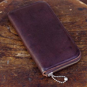 LEATHER ZIP WALLET