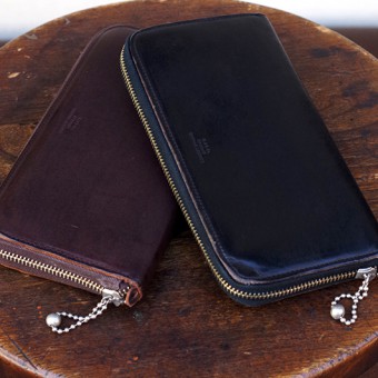 LEATHER ZIP WALLET