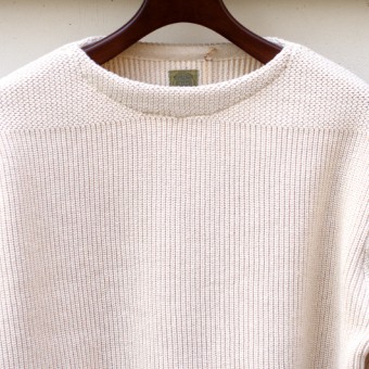 RED CROSS BOAT NECK SWEATER