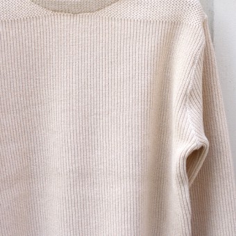 RED CROSS BOAT NECK SWEATER