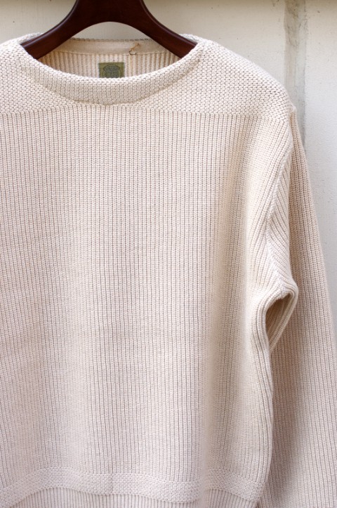 RED CROSS BOAT NECK SWEATER