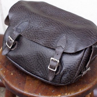 LEATHER SHOULDER BAG