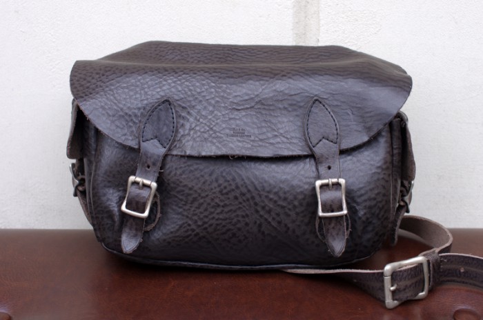 LEATHER SHOULDER BAG