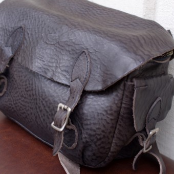 LEATHER SHOULDER BAG