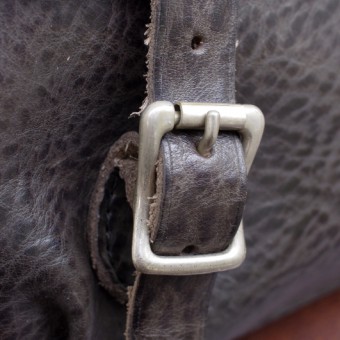 LEATHER SHOULDER BAG