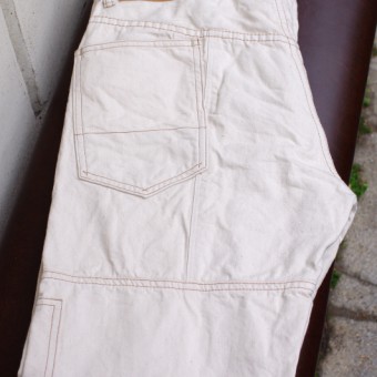 W-KNEE PANTS [WHITE DENIM]