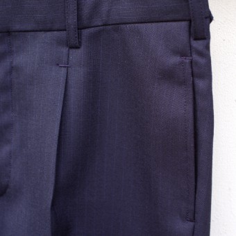 PLEATED SIDE BUCKLE TROUSER