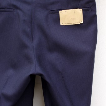 PLEATED SIDE BUCKLE TROUSER