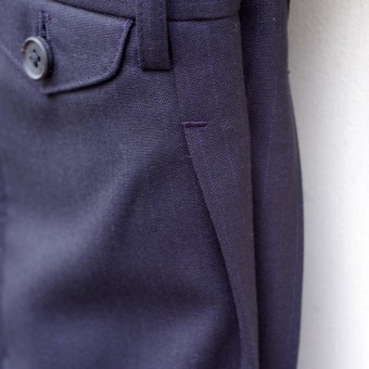 PLEATED SIDE BUCKLE TROUSER