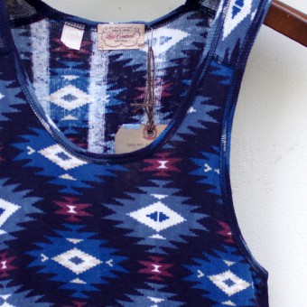 PATTERN TEREKO TANK TOP