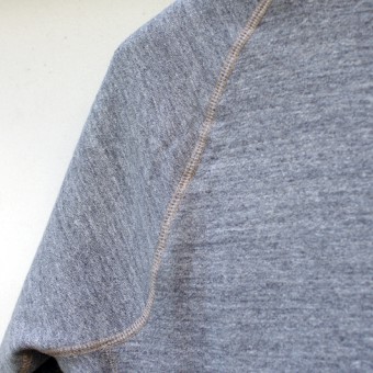 HALF-LENGTH VN SWEAT