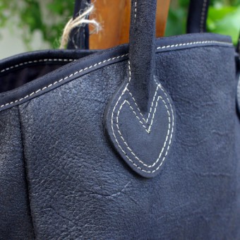 DISTRESSED LEATHER TOTE BAG