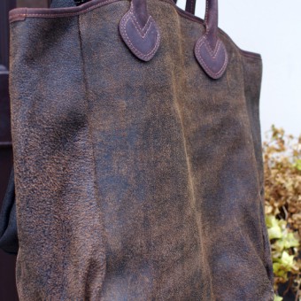 DISTRESSED LEATHER TOTE BAG