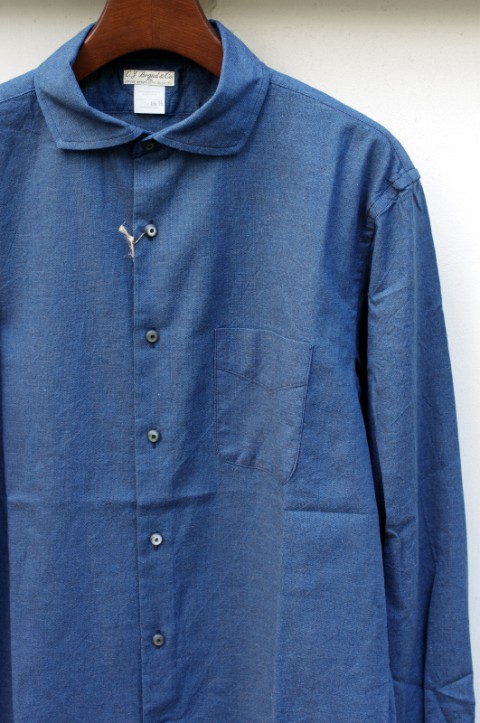 WIDE SPREAD COLLAR SHIRTS