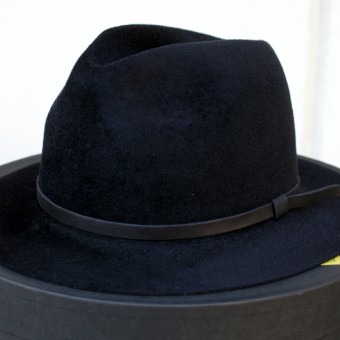 VELOUR FINISHED FEDORA HAT