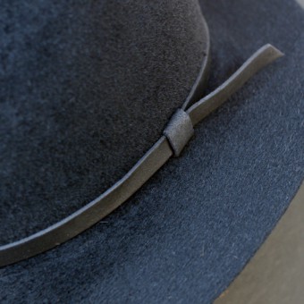 VELOUR FINISHED FEDORA HAT