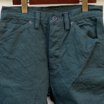 BACK PATCH PANTS [COLOR DENIM]