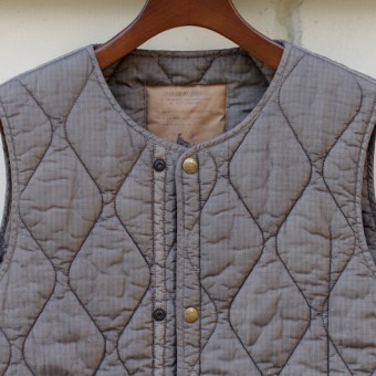 FADED NYLON QUILTING VEST