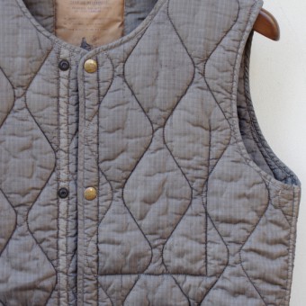 FADED NYLON QUILTING VEST