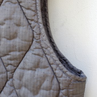 FADED NYLON QUILTING VEST