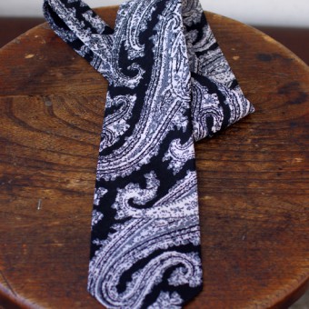 PAISLEY CRAVAT