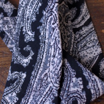 PAISLEY CRAVAT