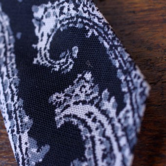 PAISLEY CRAVAT