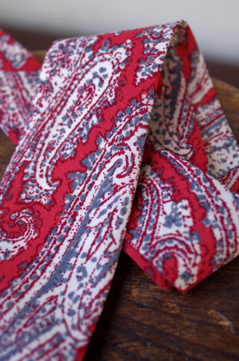 PAISLEY CRAVAT