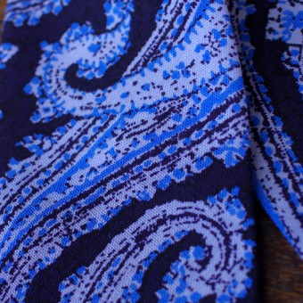 PAISLEY CRAVAT