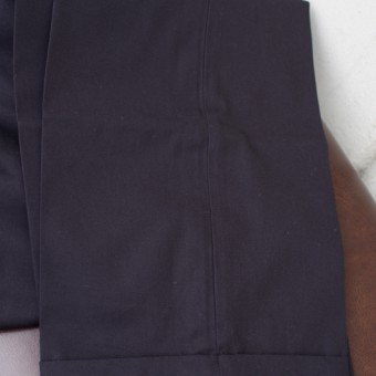 PLEATED CHINO TROUSER