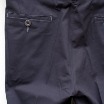 PLEATED CHINO TROUSER