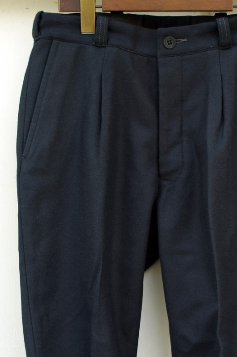 WOOL FLANNEL PLEATED TROUSER